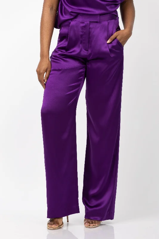 The Sei Wide Leg Pants in Eggplant Comfy Athletic Pants