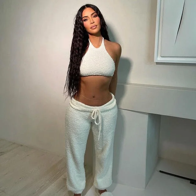 BOOFEENAA Kim K. White Fleece Fluffy 2 Piece Sets Womens Outfits Crop Top and Pants Joggers Casual Sexy Lounge Wear Asymmetrical Pockets Print