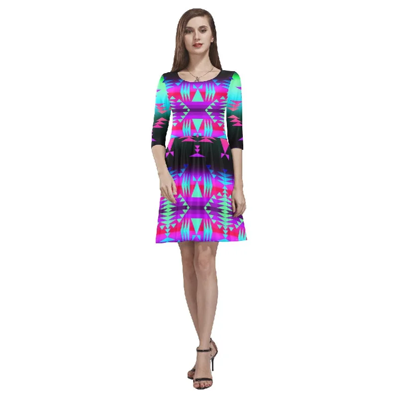 Between the Rocky Mountains Tethys Half-Sleeve Skater Dress Tunics Distressed trendy
