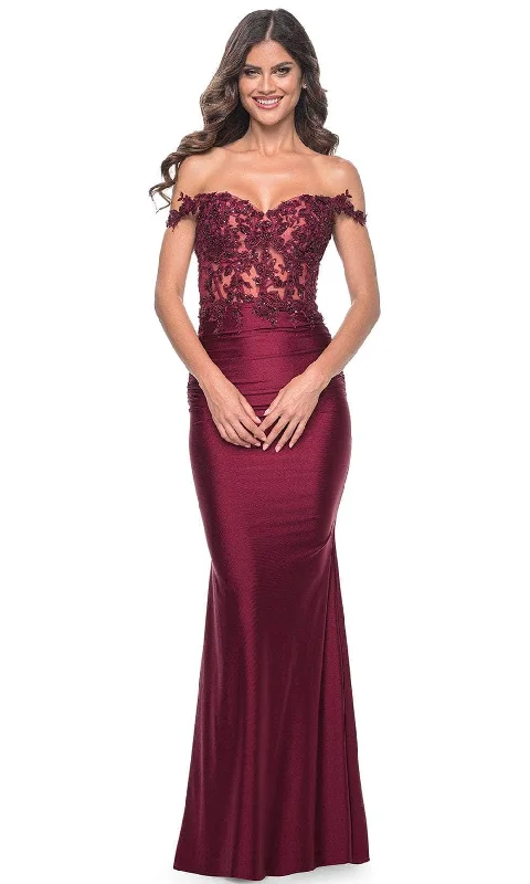 La Femme 32302 - Applique Off Shoulder Prom Dress Tunics Versatile all-occasion