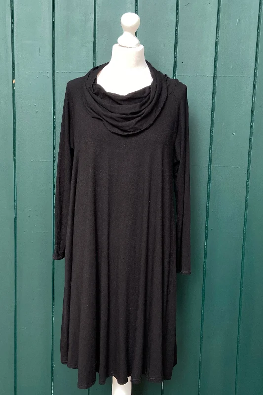 Re-Wear East Black Trapeze Style Jersey Dress