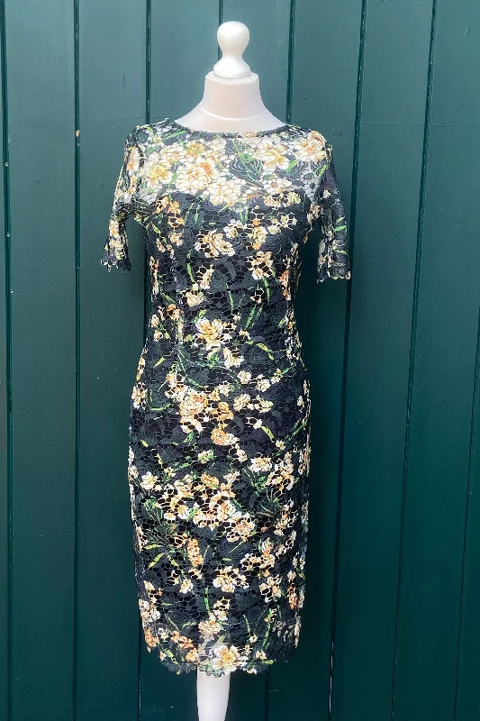 Re-Wear Green Lace Fitted Dress