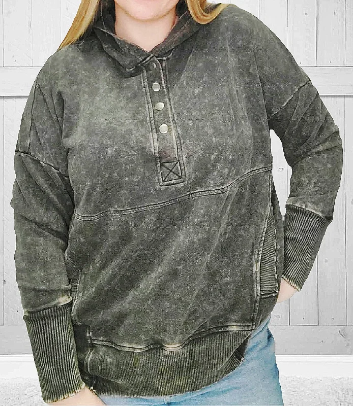 Women’s Acid Wash Button Up Pullover - Black Sarouel Sleeve Pullover