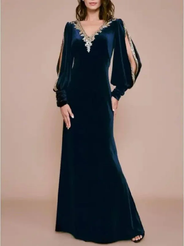 Sheath / Column Mother of the Bride Dress Elegant & Luxurious Plunging Neck Floor Length Knee Length Velvet Long Sleeve with Appliques