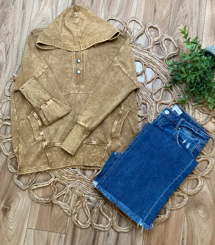 Acid Wash Button Up Pullover - Tan Sheath Sleeve Elegant