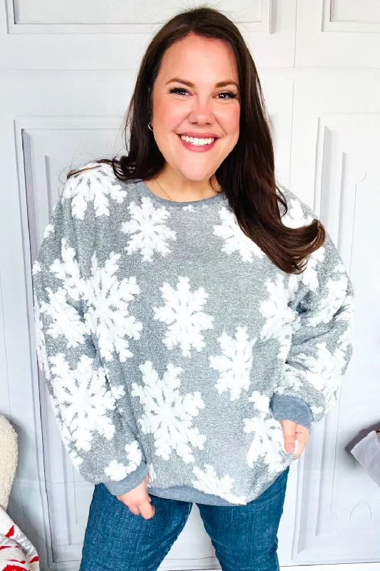 Season Greetings Silver Puffy Snowflake Sherpa Pullover Sheath Sleeve Elegant