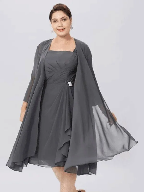 A-Line Mother of the Bride Dress Plus Size Elegant Straps Knee Length Chiffon Sleeveless with Criss Cross Pleats