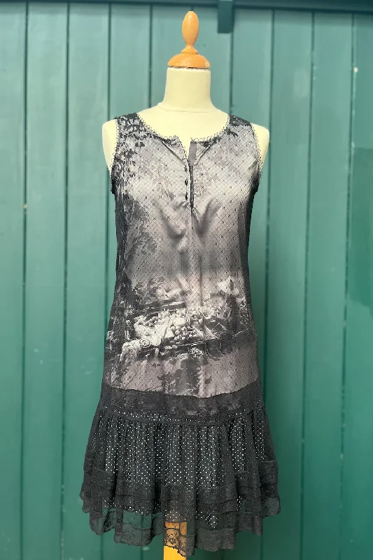 Re-Wear Cop. Copine Black w/ graphic Dress