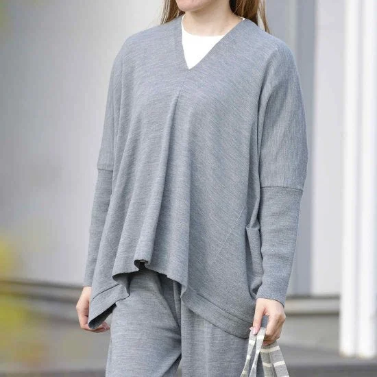 Body Wrapping / Loose-fitting Pullover Machine-washable Wool with Deep Pockets Elbow Length Sleeve